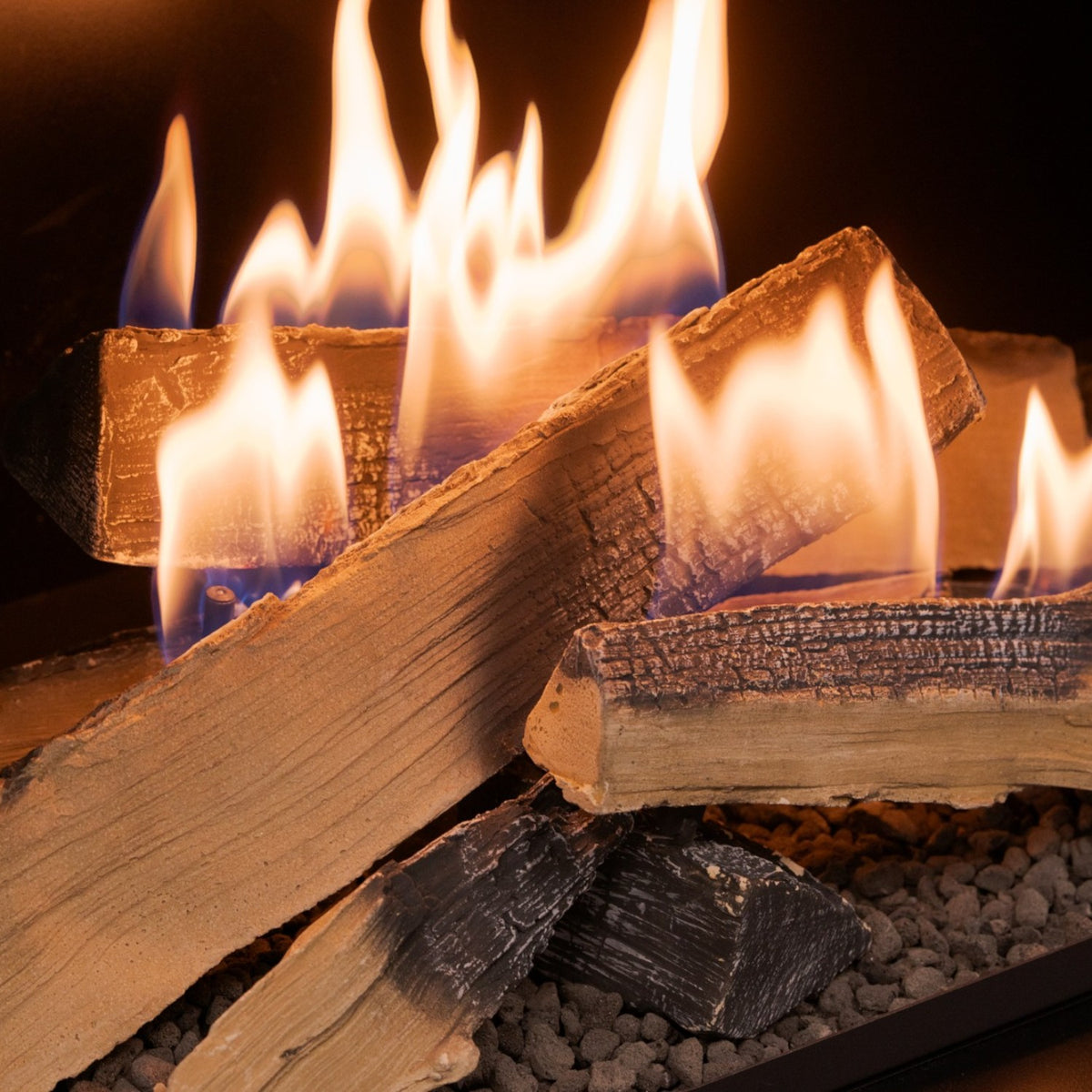Planika FLA4 990 Logs – Remote Controlled Bioethanol Burner with Realistic Log Flames