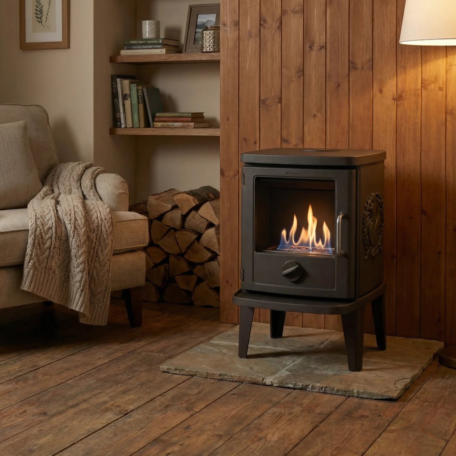 Morsø 3116 bio stove with squirrel design, cast iron, and 250 mm legs