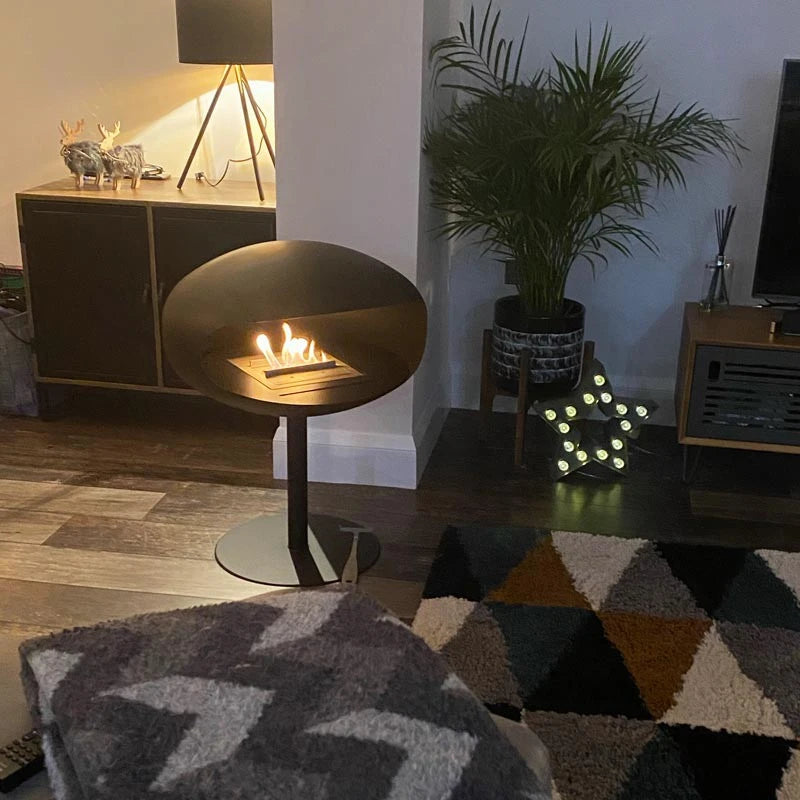 Cocoon Pedestal - Black with a Black Base