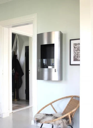 Vertical bioethanol fireplace