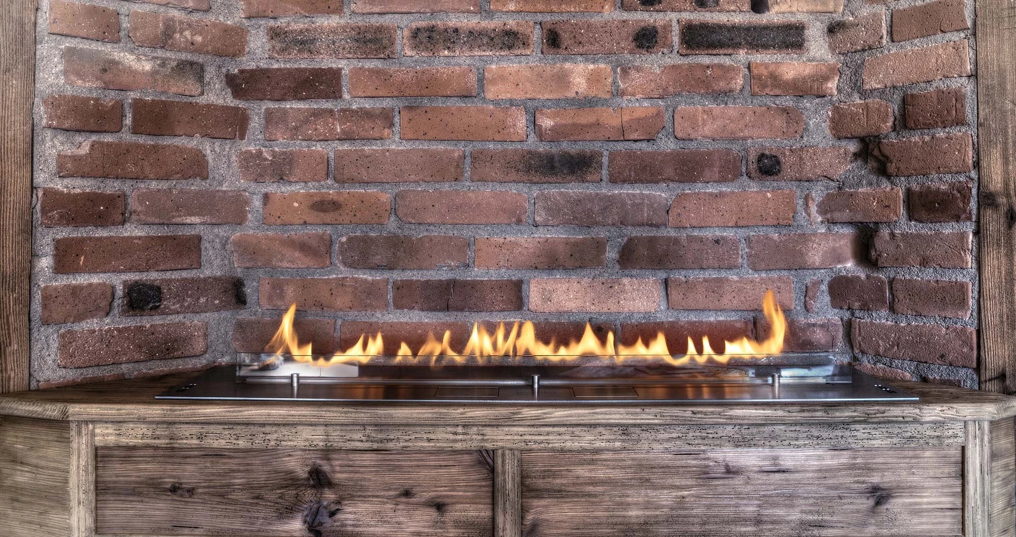 Planika Fires advanced automatic burner with remote control and security sensors.